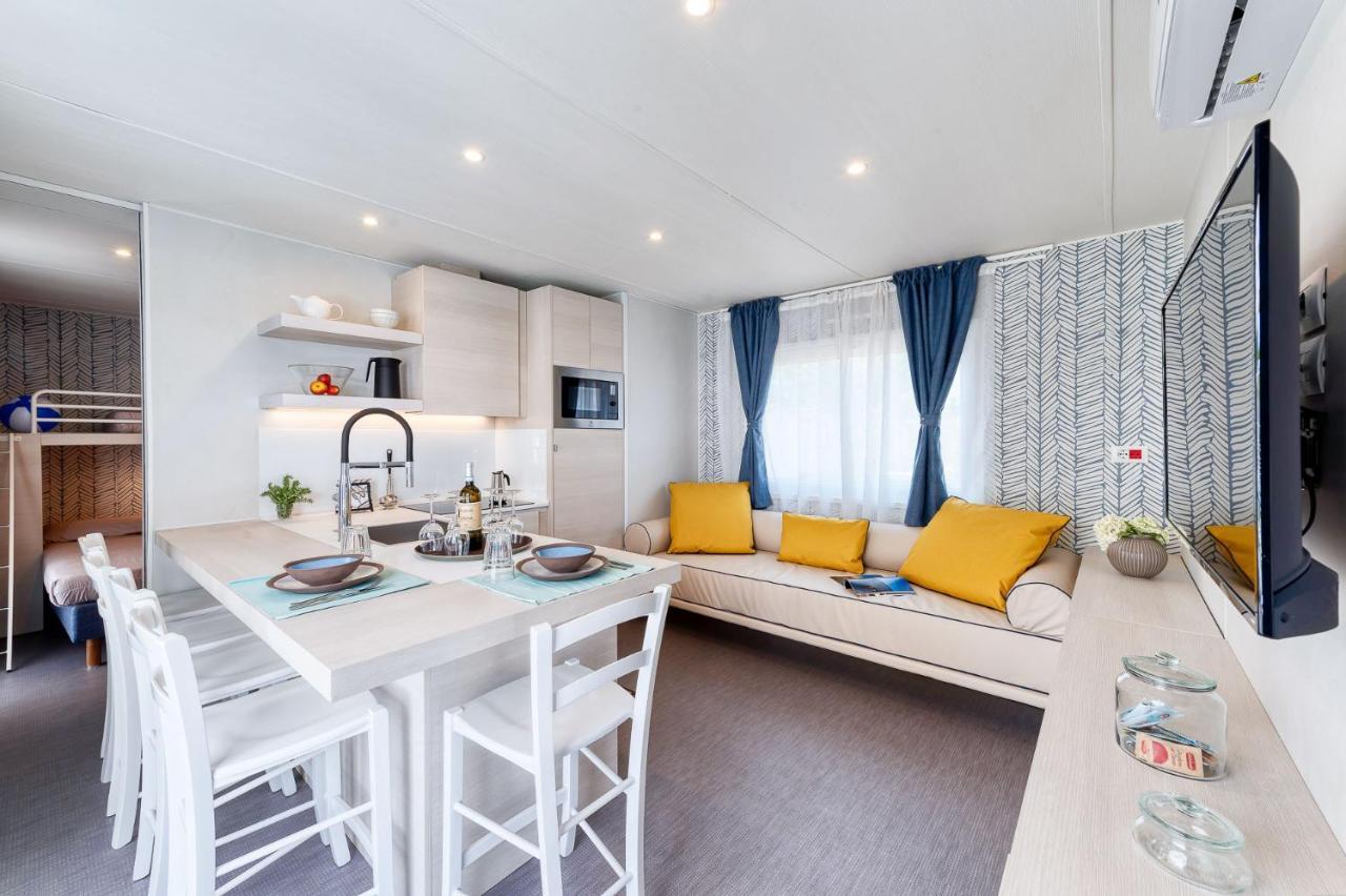 San Benedetto Camping Relais Peschiera del Garda Buitenkant foto