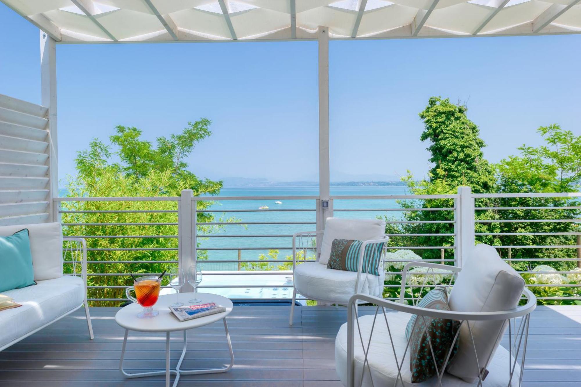 San Benedetto Camping Relais Peschiera del Garda Buitenkant foto