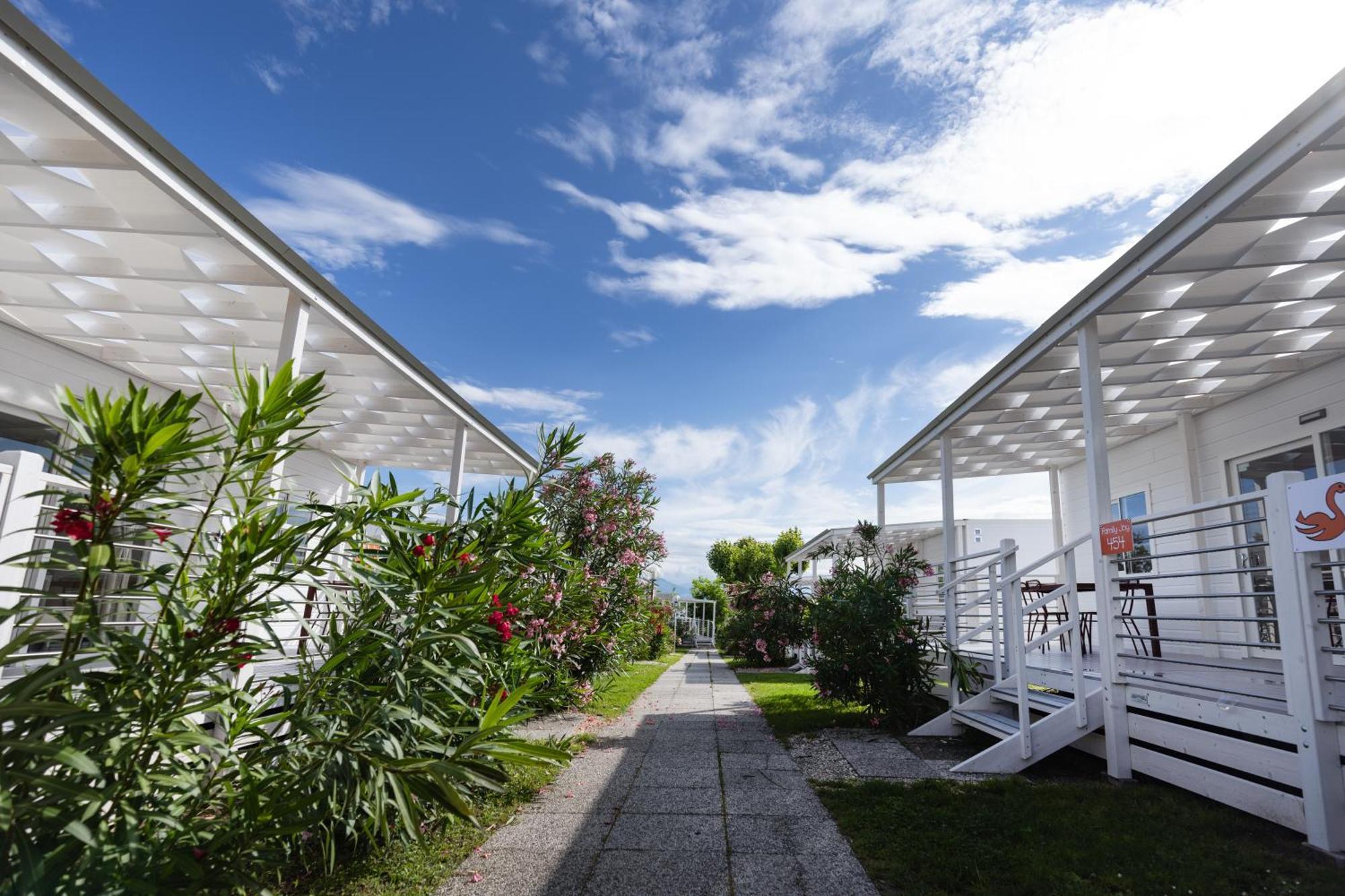 San Benedetto Camping Relais Peschiera del Garda Buitenkant foto
